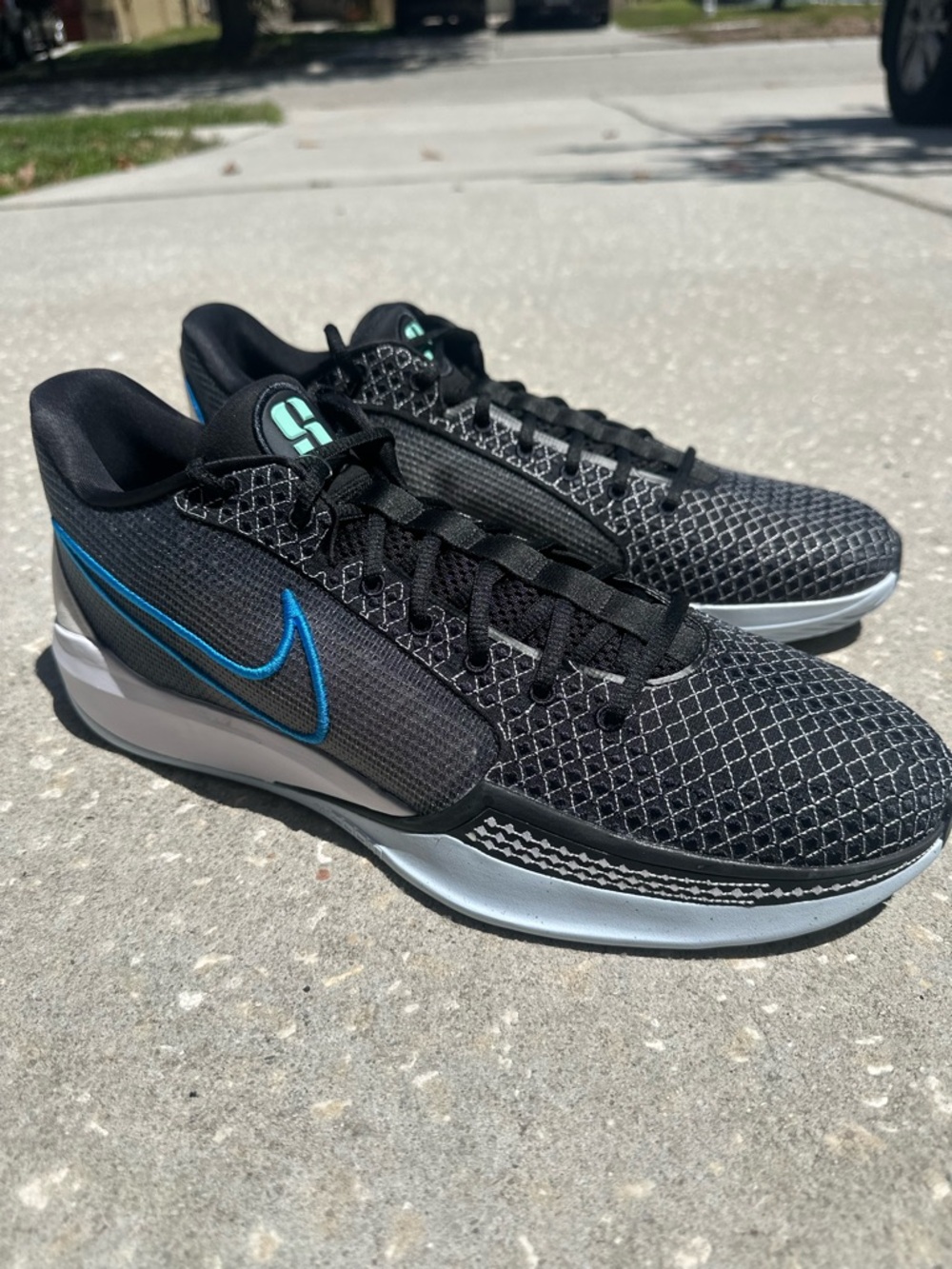 Nike Sabrina 1 Women's 17.5 Dark Grey White Basketball Shoes FQ3381-001